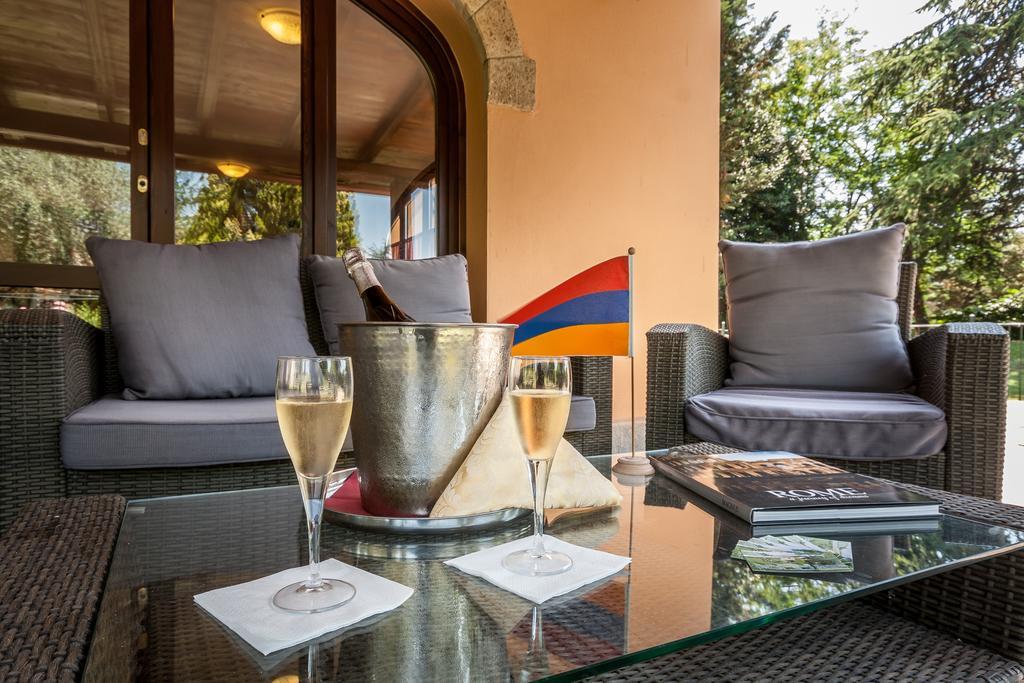 Relais Villaggio Azzurro Рим Экстерьер фото