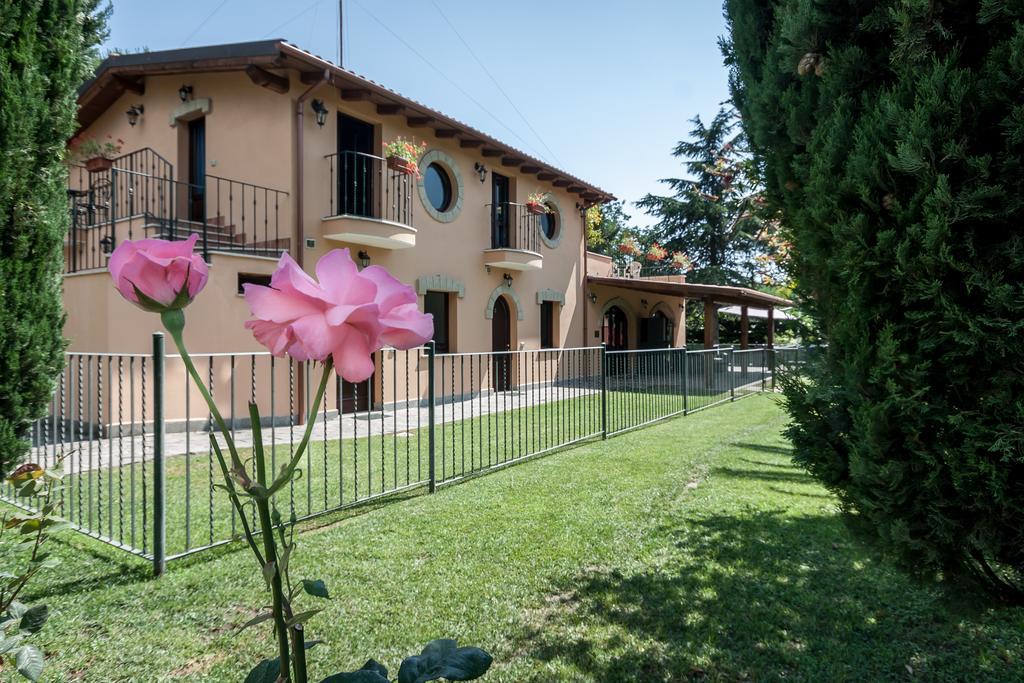 Relais Villaggio Azzurro Рим Экстерьер фото